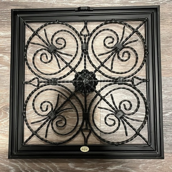 2 Square Medallion Style Wall Art Bronze Finish - Picture 6 of 8